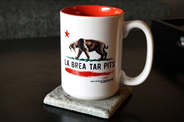tar pits mug state flag