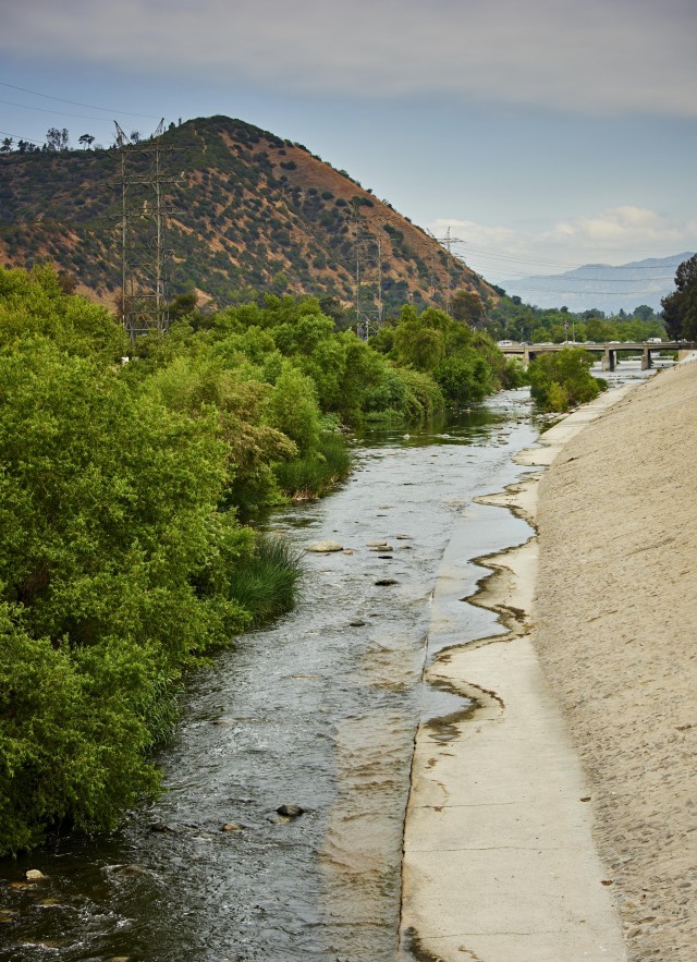 Los Angeles River with mountains in the background