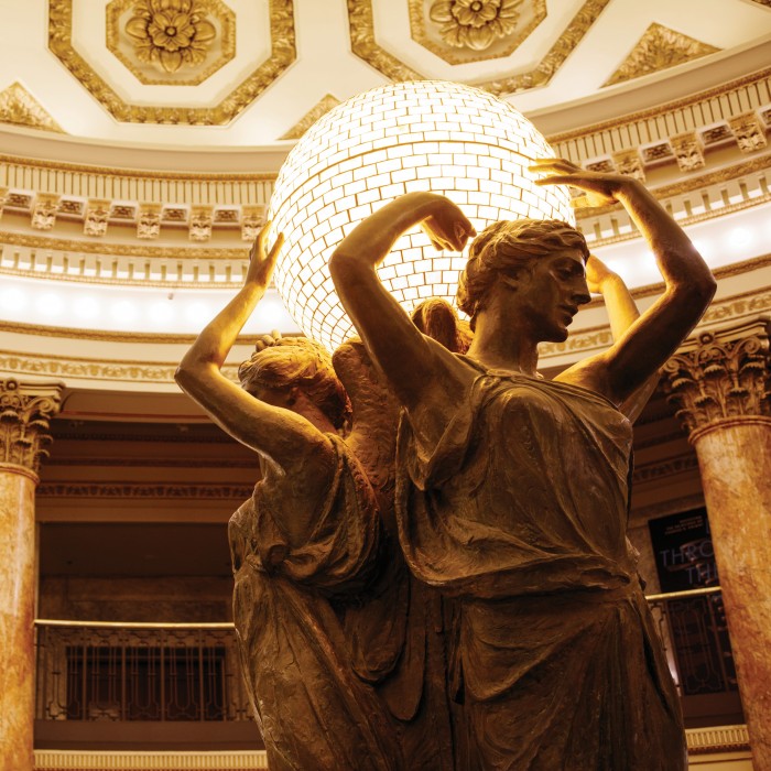 close-up of muses in the rotunda
