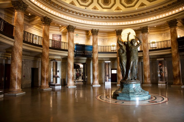 rotunda at NHM