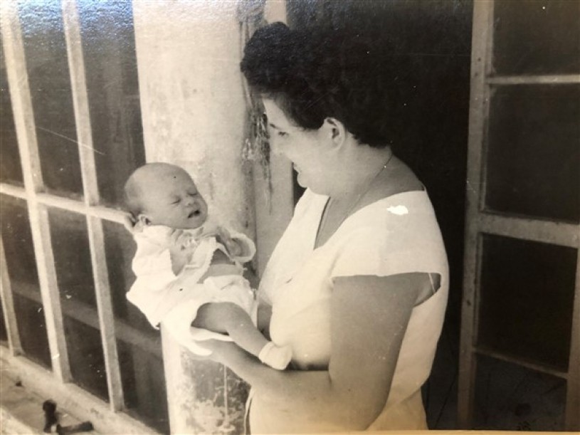 Rosa Porto with her daughter